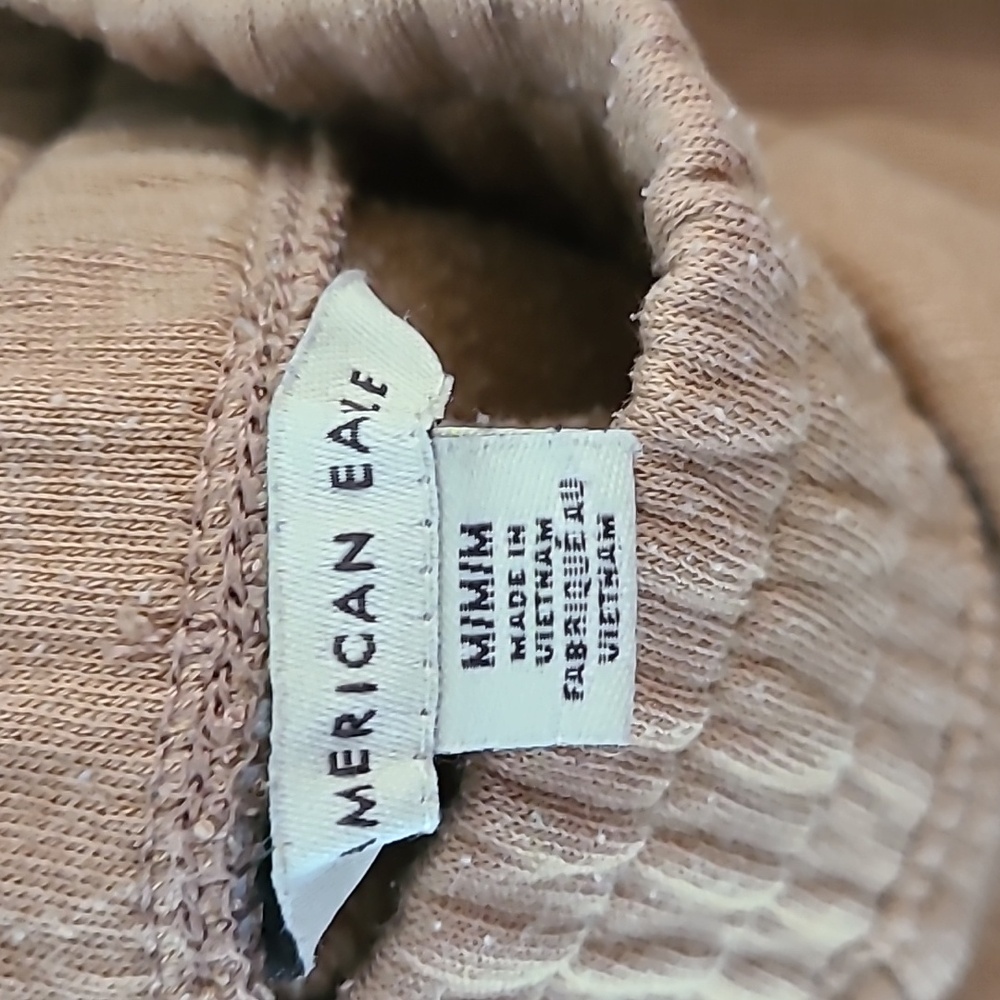 American Eagle Tan Sweat shorts Sz Med - Picture 3 of 3